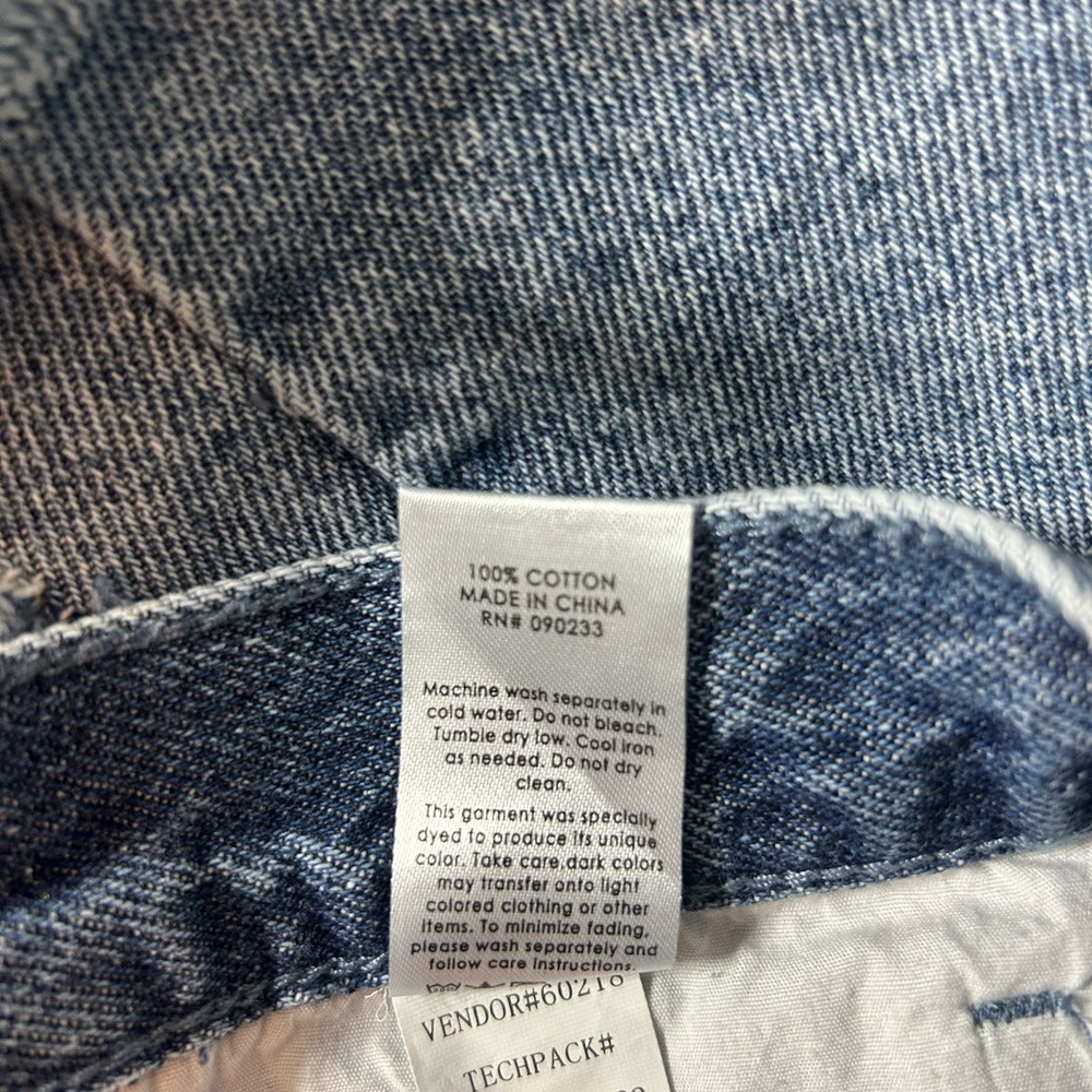 Pacsun Low-Rise Destroyed Jean Shorts - Size 27, Medium Wash - Picture 6 of 8